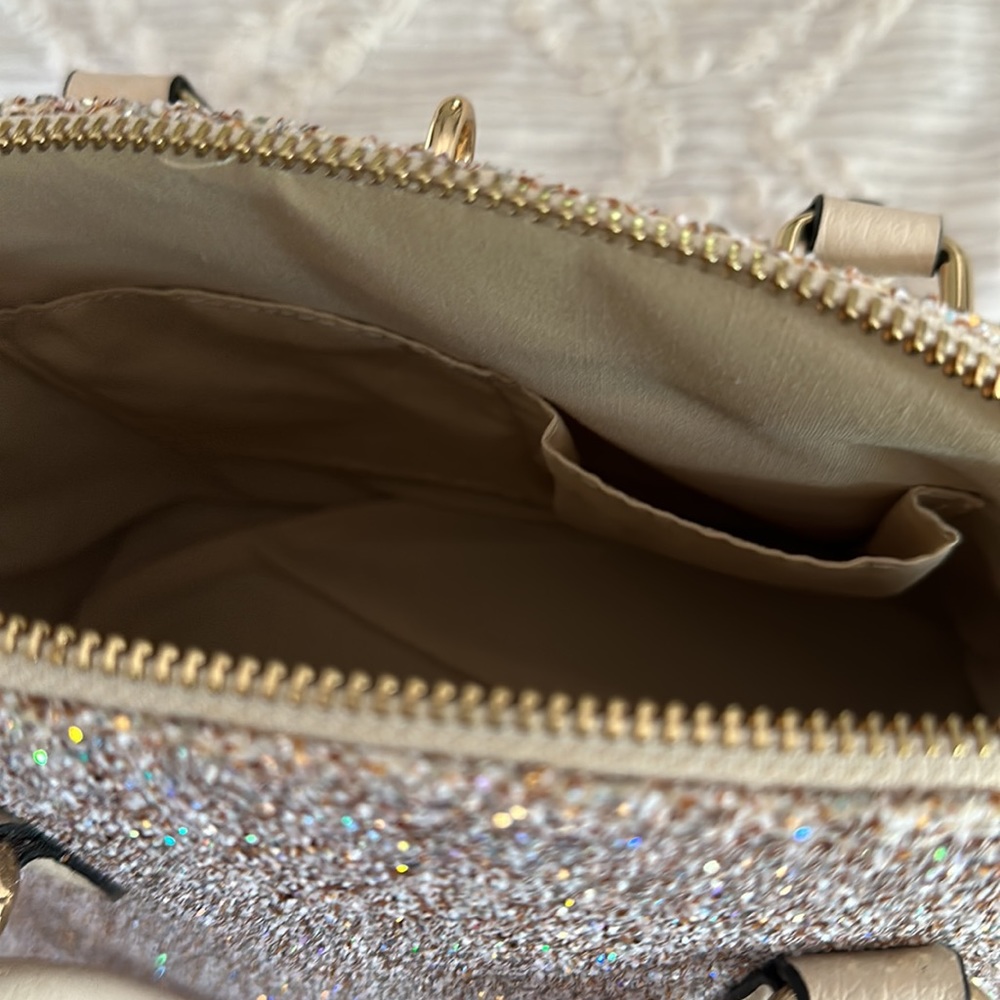 Handbag with straps - Picture 7 of 8